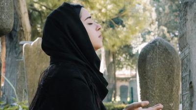 « Nous, nous ne sommes pas de ceux qui se retirent pour se perdre, mais de ceux qui ont la foi pour sauver leur âme. » Hébreux 10:39