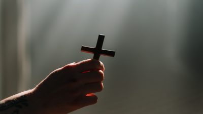 « LES OSSEMENTS DESSÉCHÉS ONT DES OREILLES »