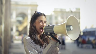 « PORTONS LA NOUVELLE PARTOUT »